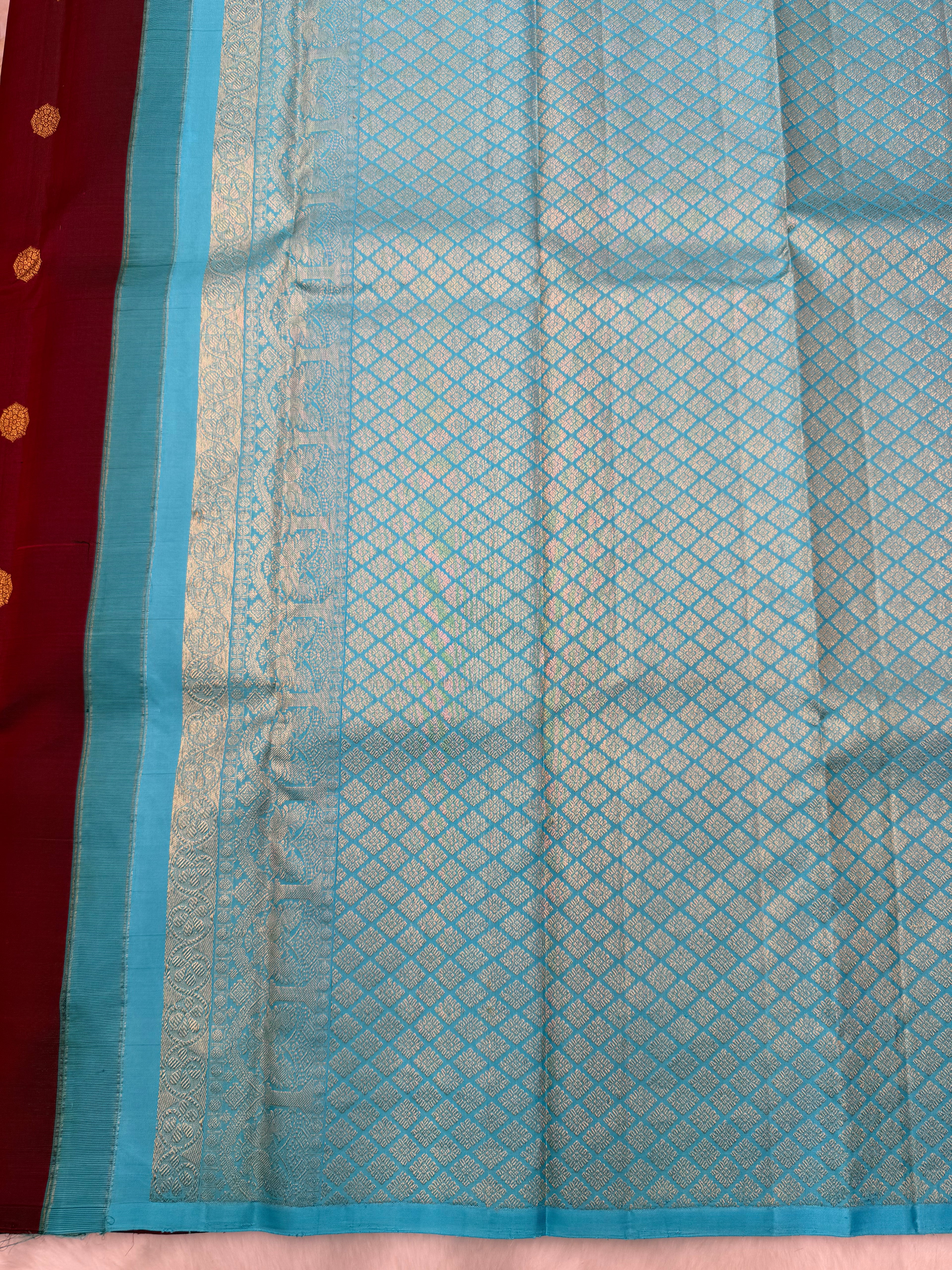 Red and Green Shot colour Borderless saree with contrast sky blue pallu & Blouse