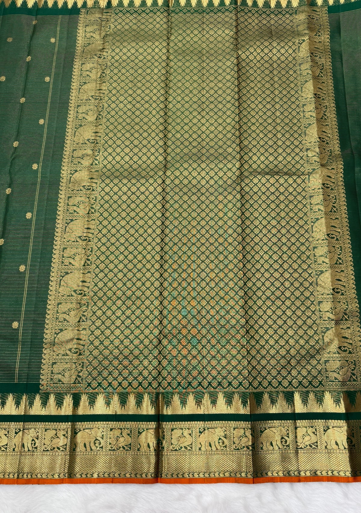 Vintage Vairaoosi Kanjeevaram Saree with a Skirt Temple & Traditional Border [Burnt Orange Contrast Edge Border]