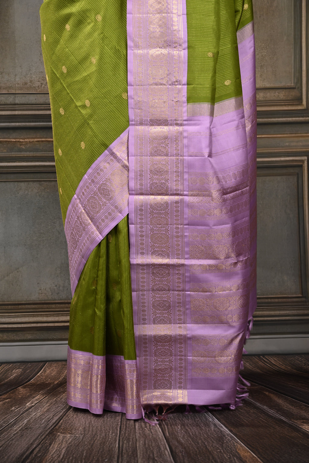 Parrot Green Korvai Vintage Kanjeevaram Saree with Lilac Border