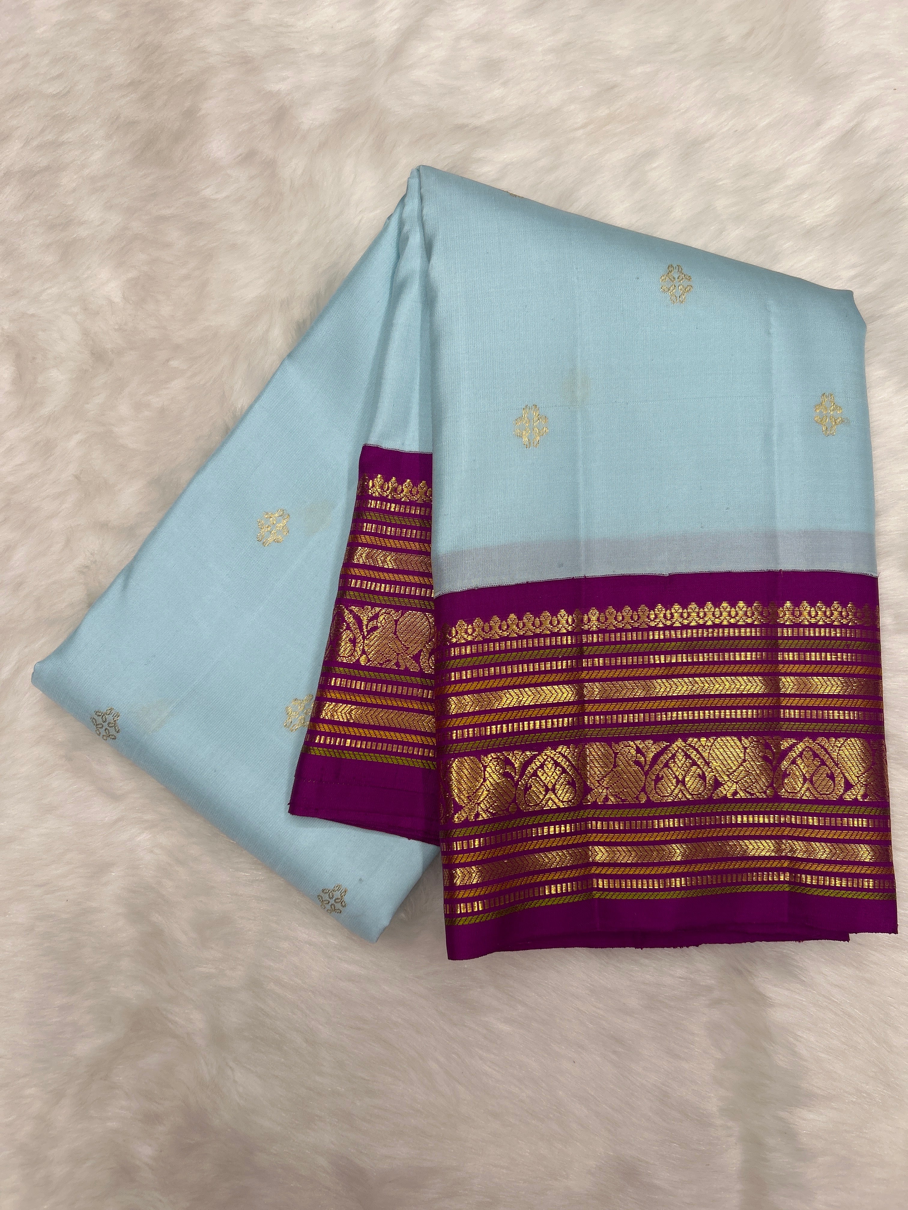 Kanjeevaram Silk Saree with Pink Korvai Border