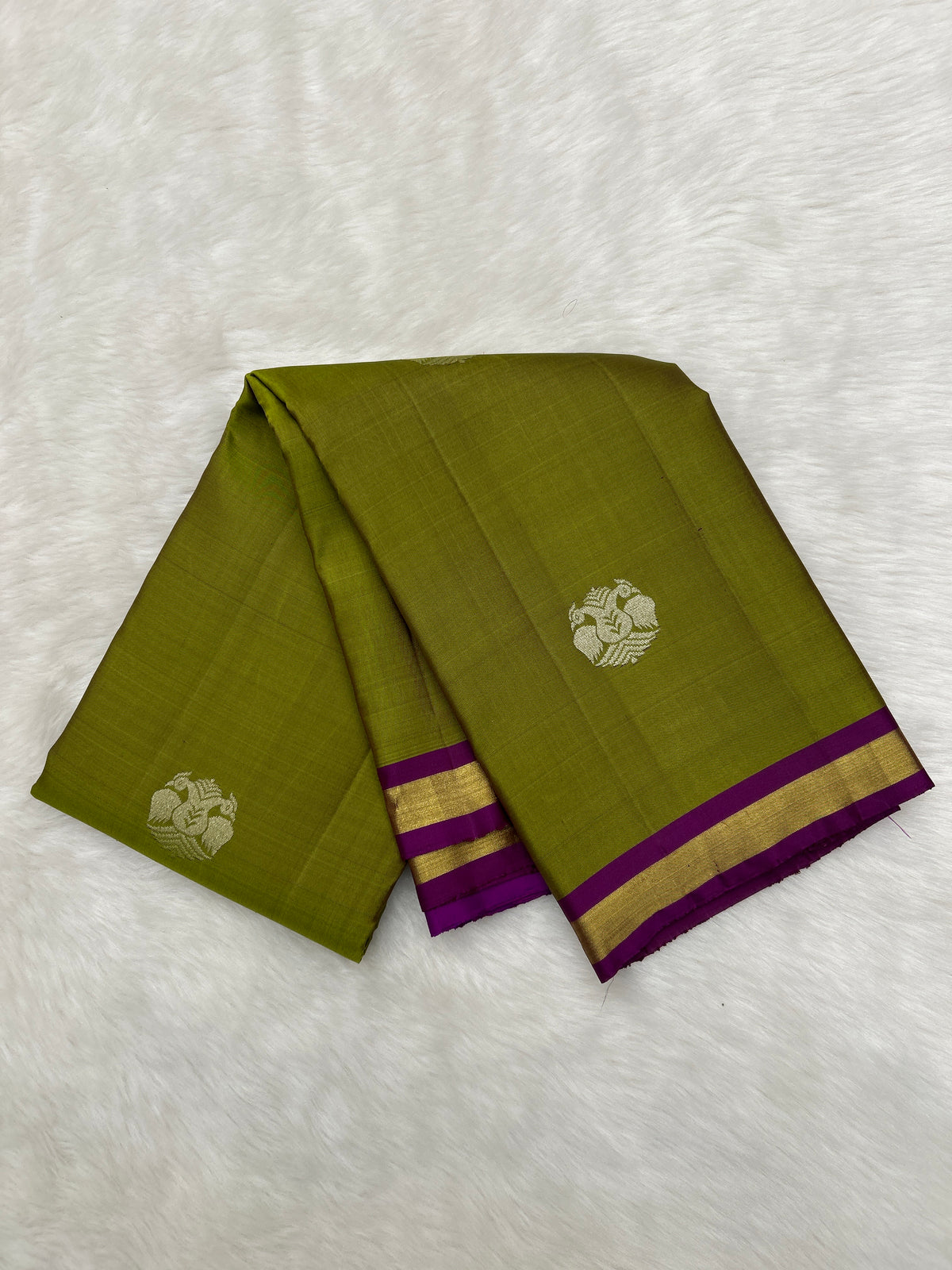 Green Vintage Kanjeevaram Saree with Gandabrunda Motif & Small Border