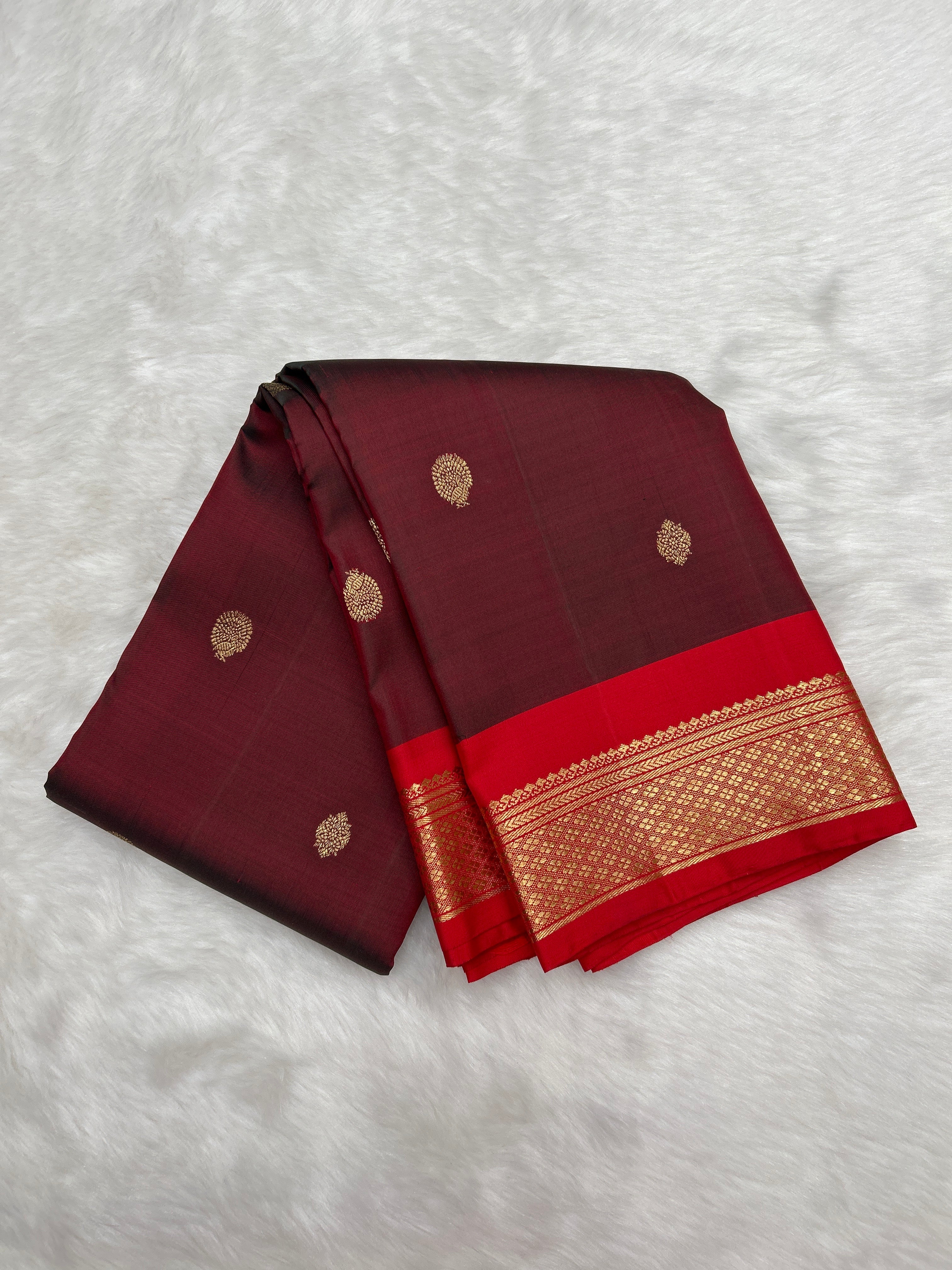 Vintage Kanjeevaram Silk Saree with Traditional Motifs