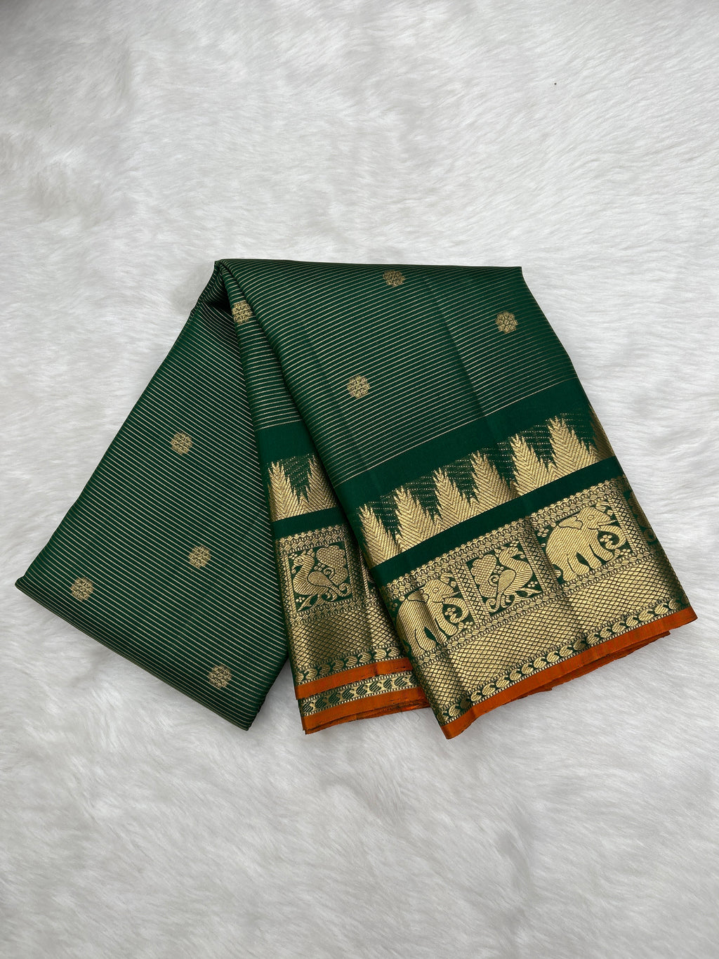 Vintage Vairaoosi Kanjeevaram Saree with a Skirt Temple & Traditional Border [Burnt Orange Contrast Edge Border]