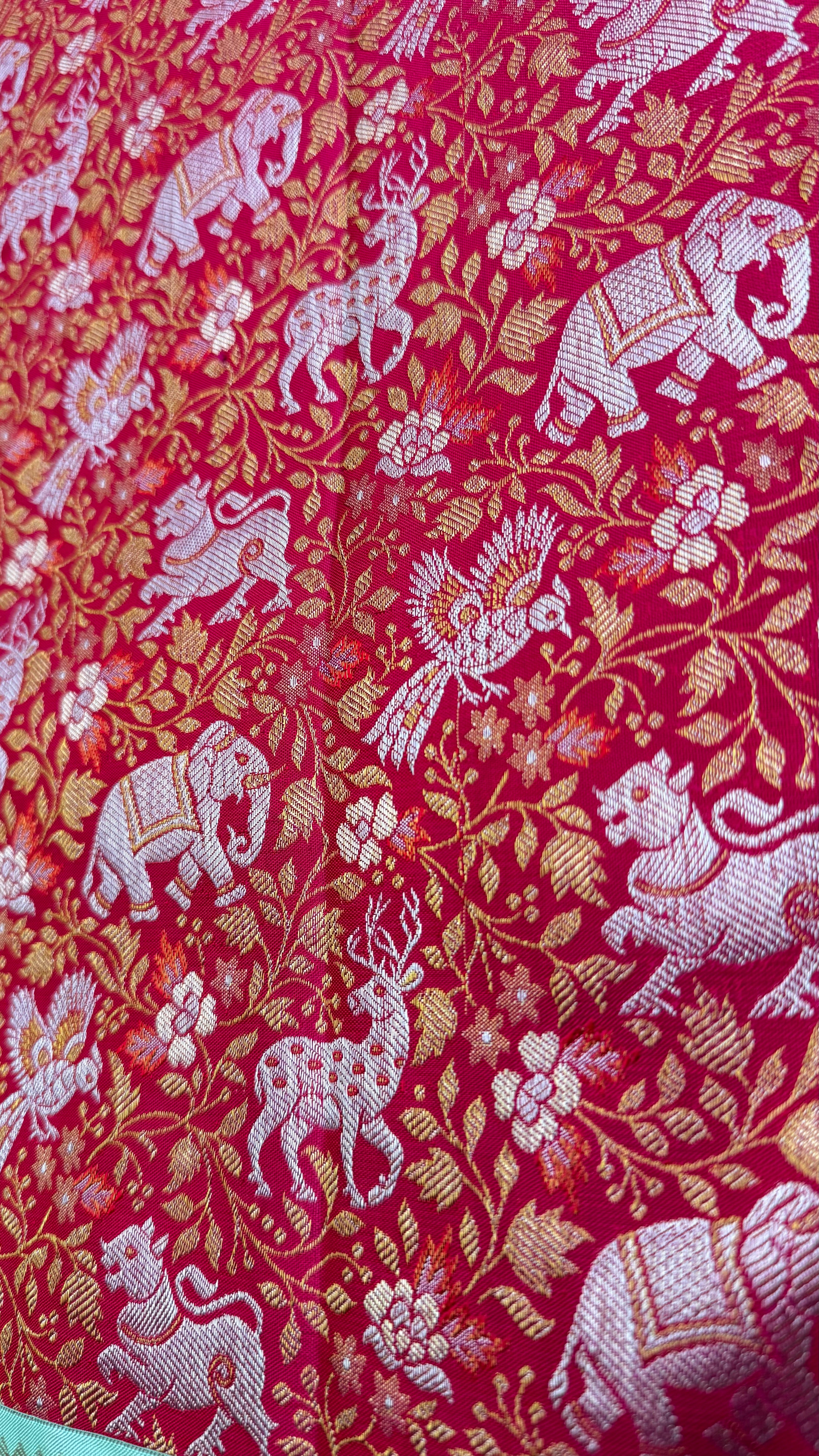 Korvai Kanjeevaram Silk Saree with traditional Vana Singaram