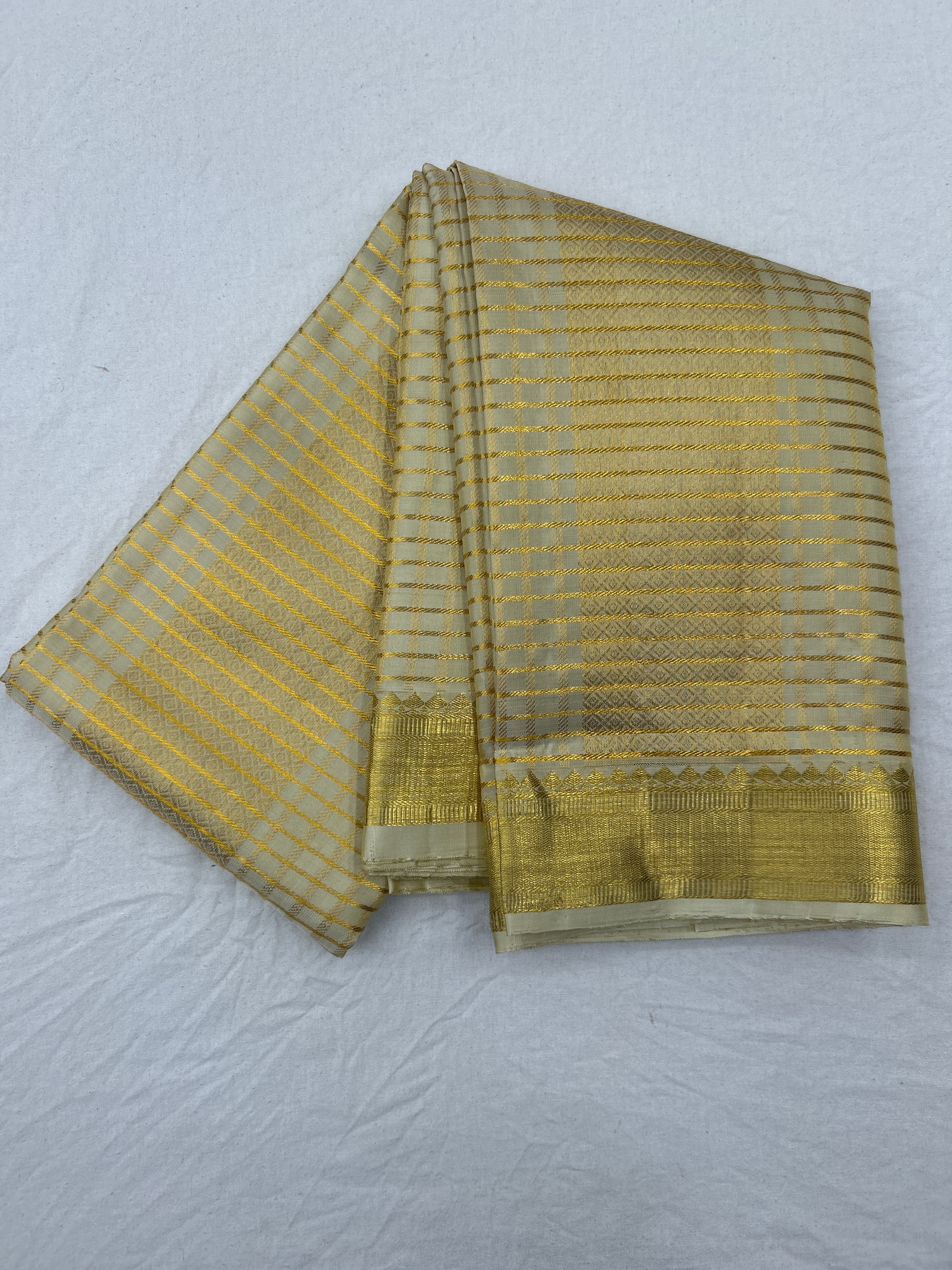 Dhothi & Kanduva