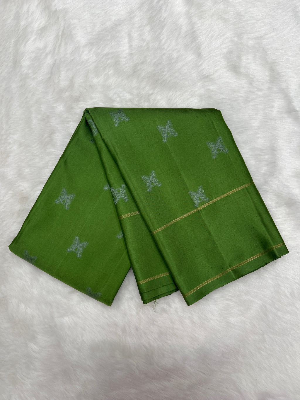 Leaf Green No Zari Vintage Kanjeevaram Saree