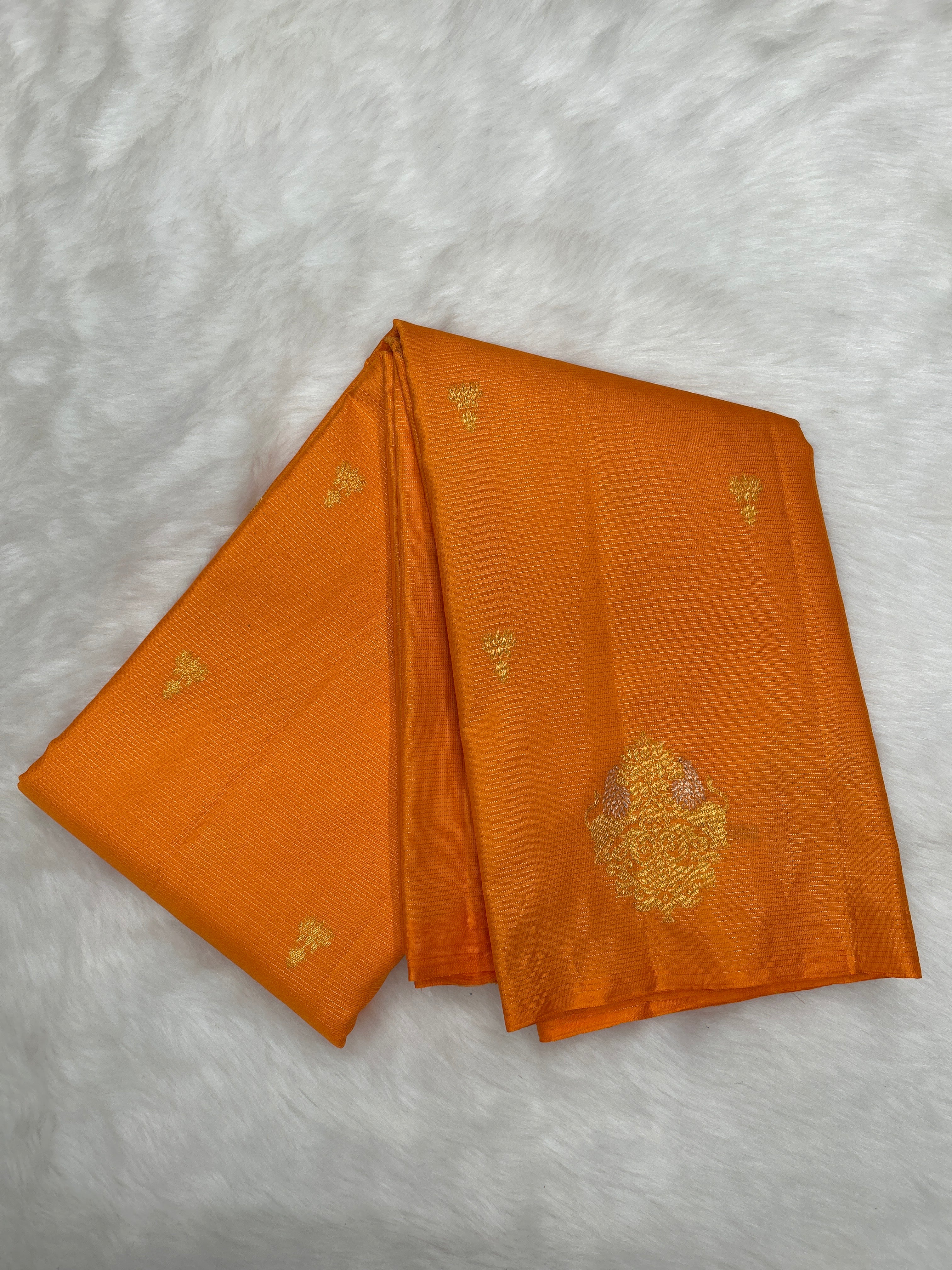 Orange Borderless Kanjeevaram Silk Saree with Vairaoosi lines