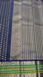 Navy Blue Vintage Kanjeevaram silk Saree with Oosi Checks and (Varisapet / Meena) Border