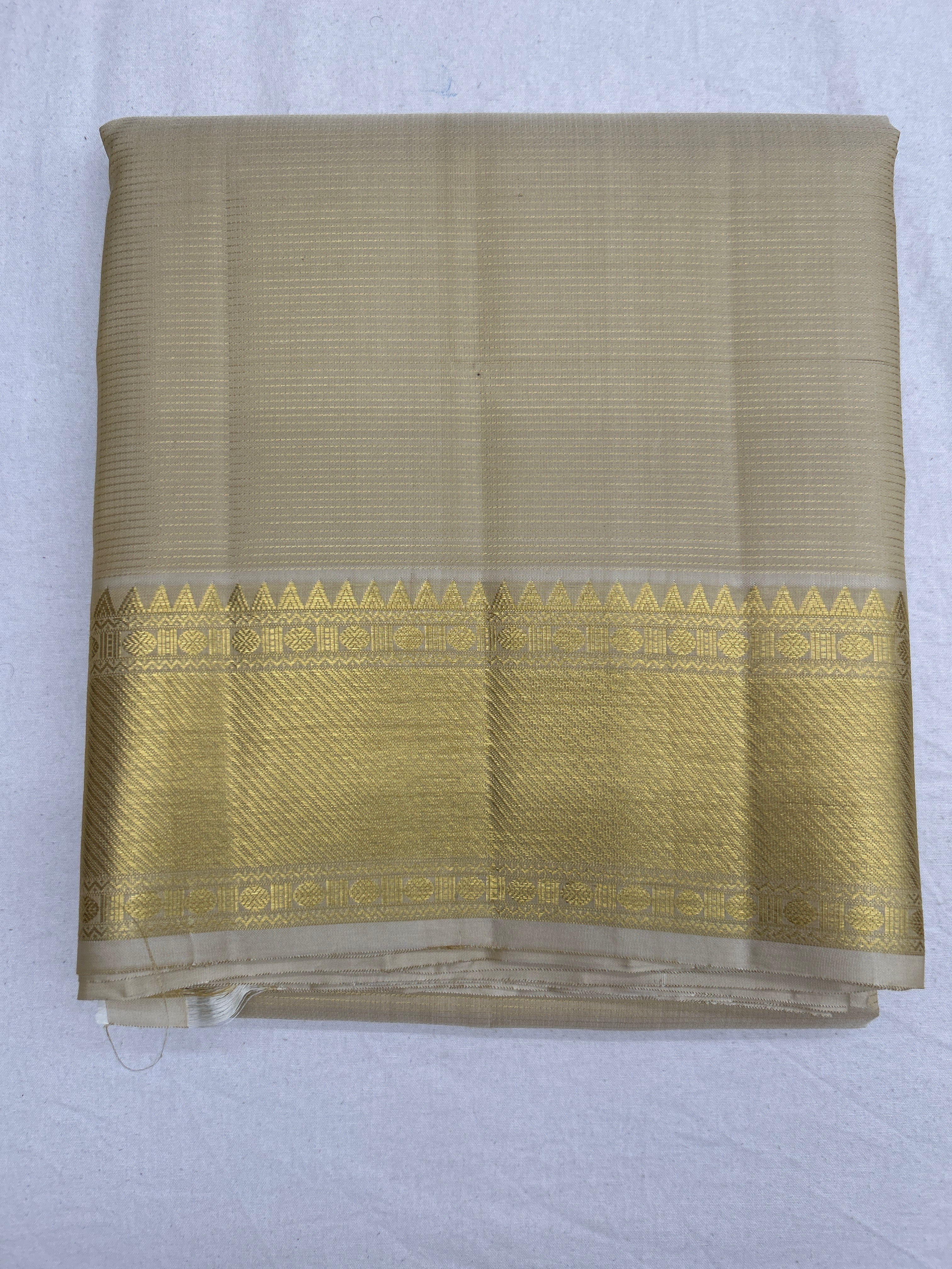 Dhothi & Kanduva