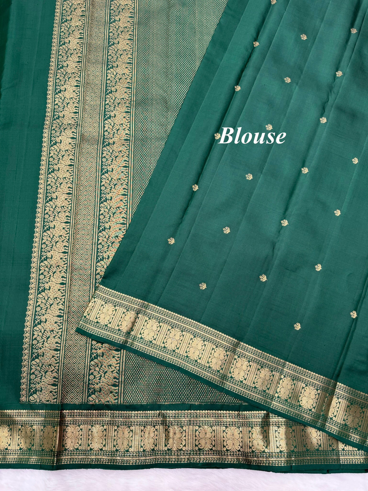 Dark Green Vintage Plain Kanjeevaram Saree with Long Pallu & Small Border
