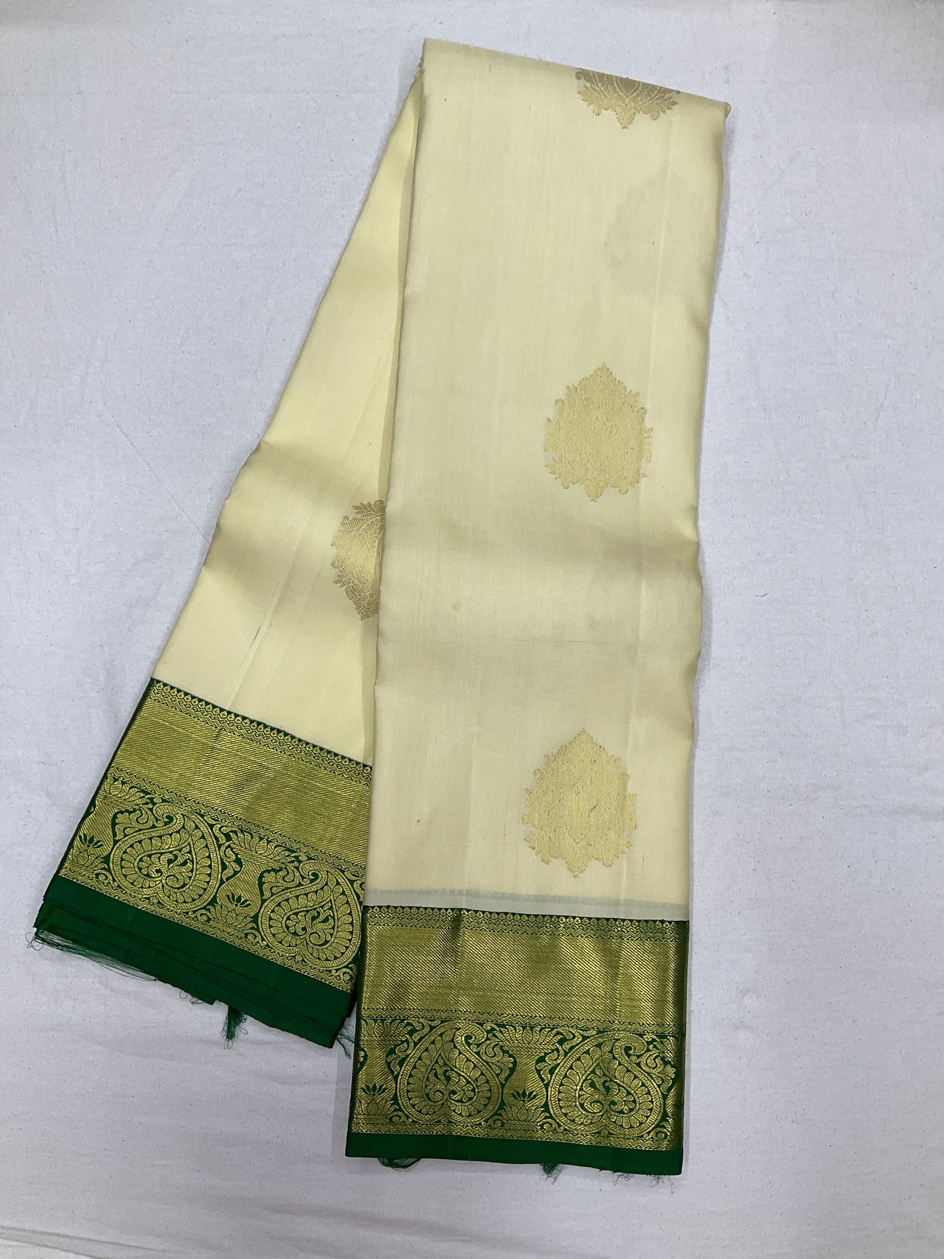 Kanjeevaram Silk Saree (OW751)