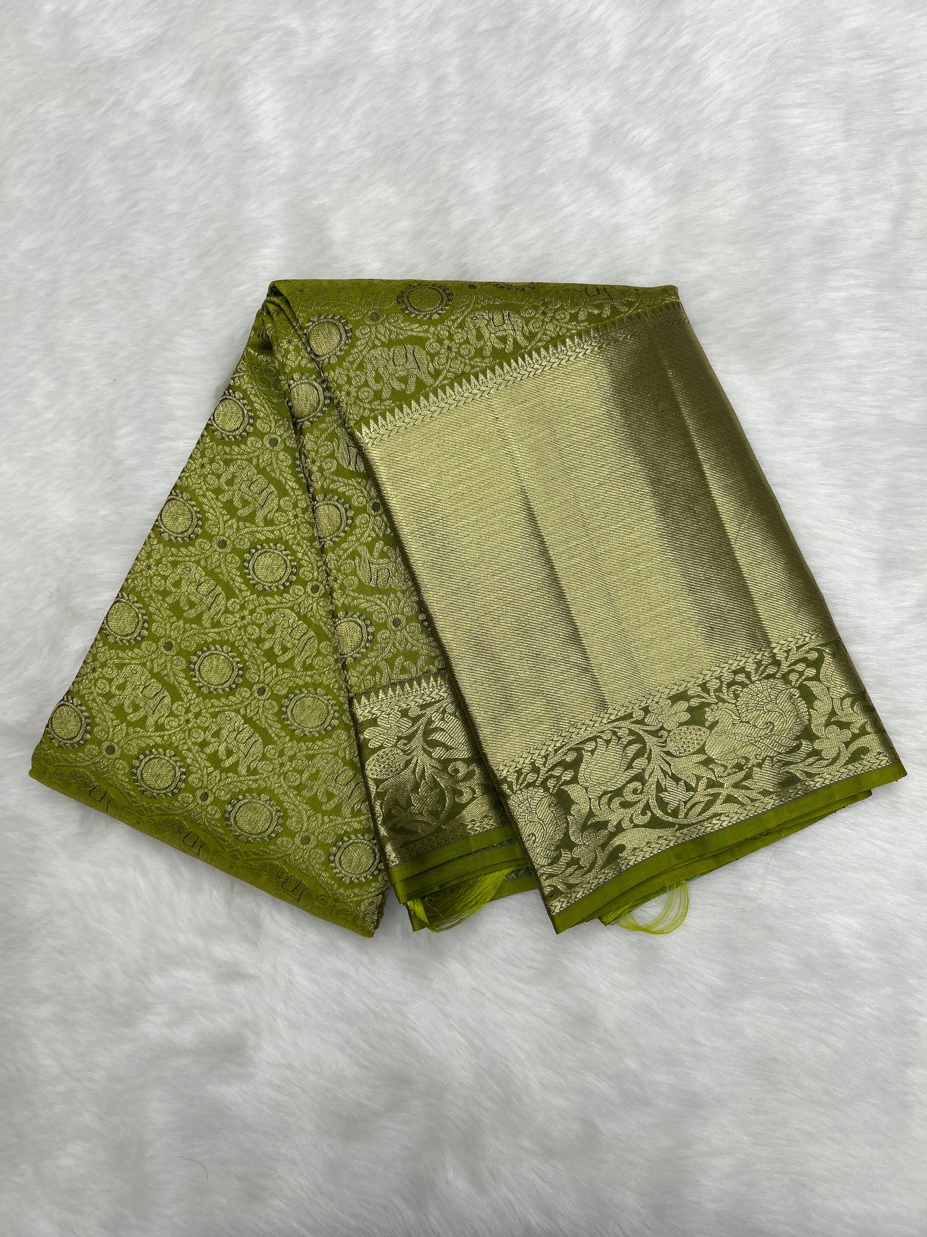 Mandulir (Olive green) Brocade Kanjeevaram Silk saree
