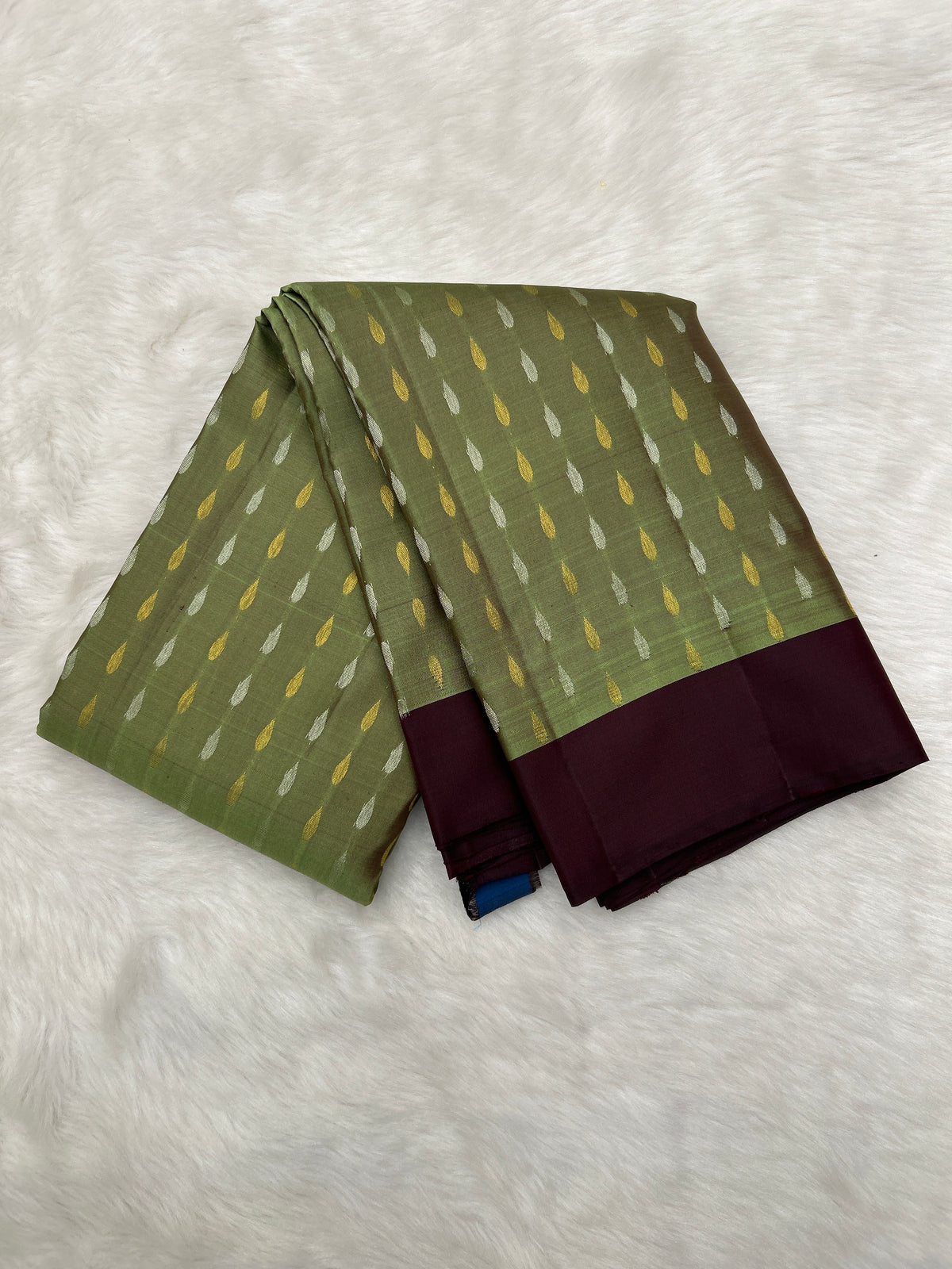 Raindrop Motif Vintage Kanjeevaram Saree with Open Border