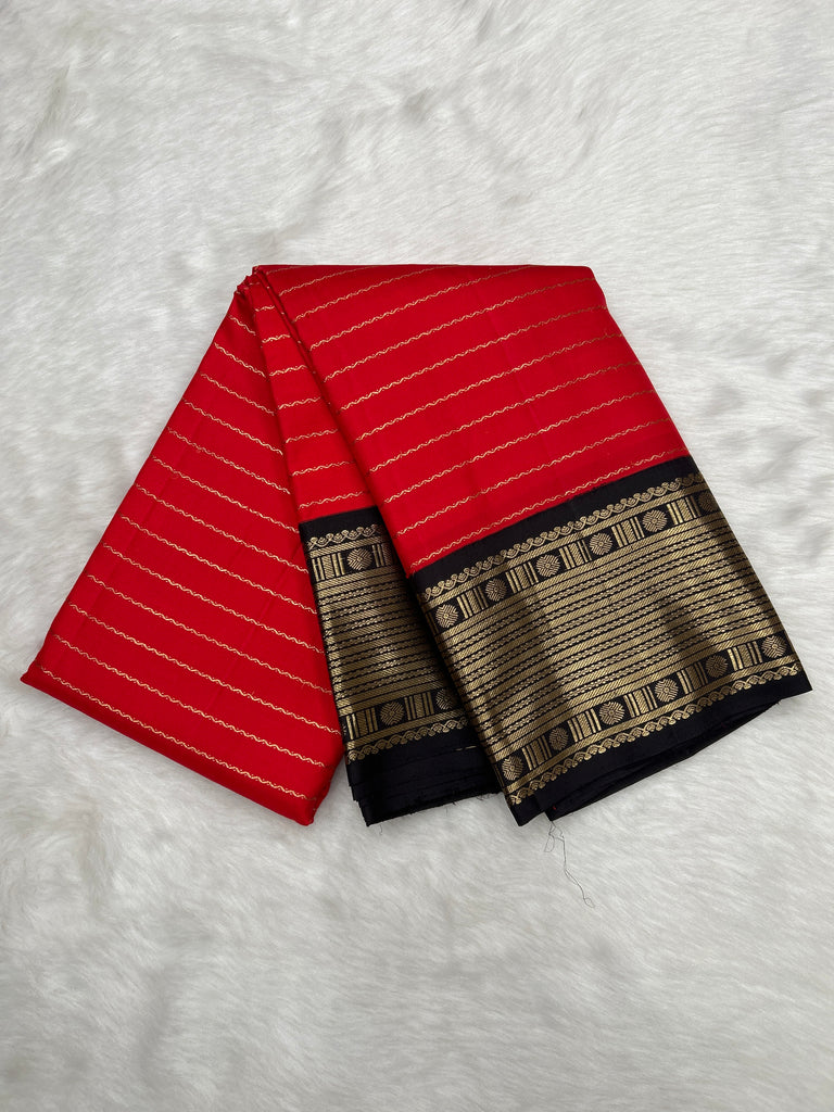 Red & Kanchana Korvai Vintage Kanjeevaram Saree with Traditional Rudraksha Border & Pallu [Recreation]