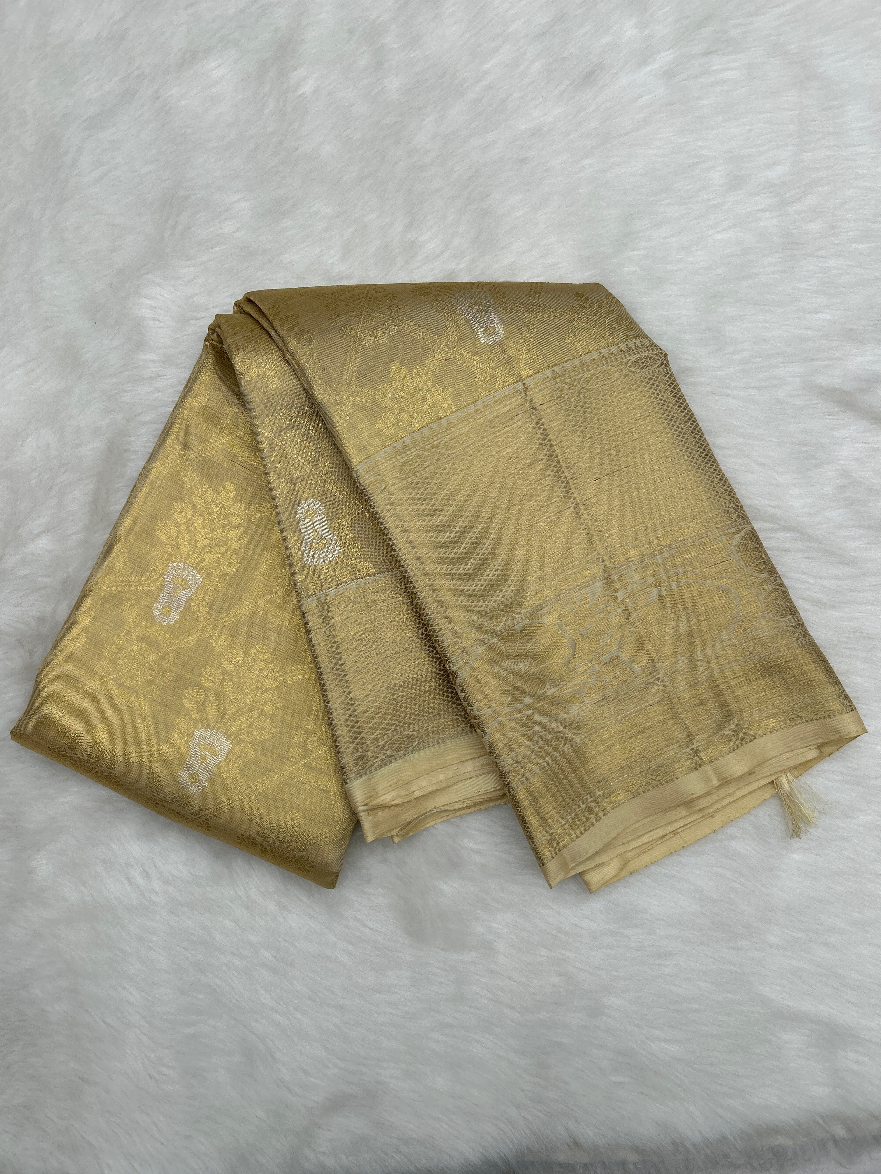 Kanjeevaram Silk Saree (BH935)