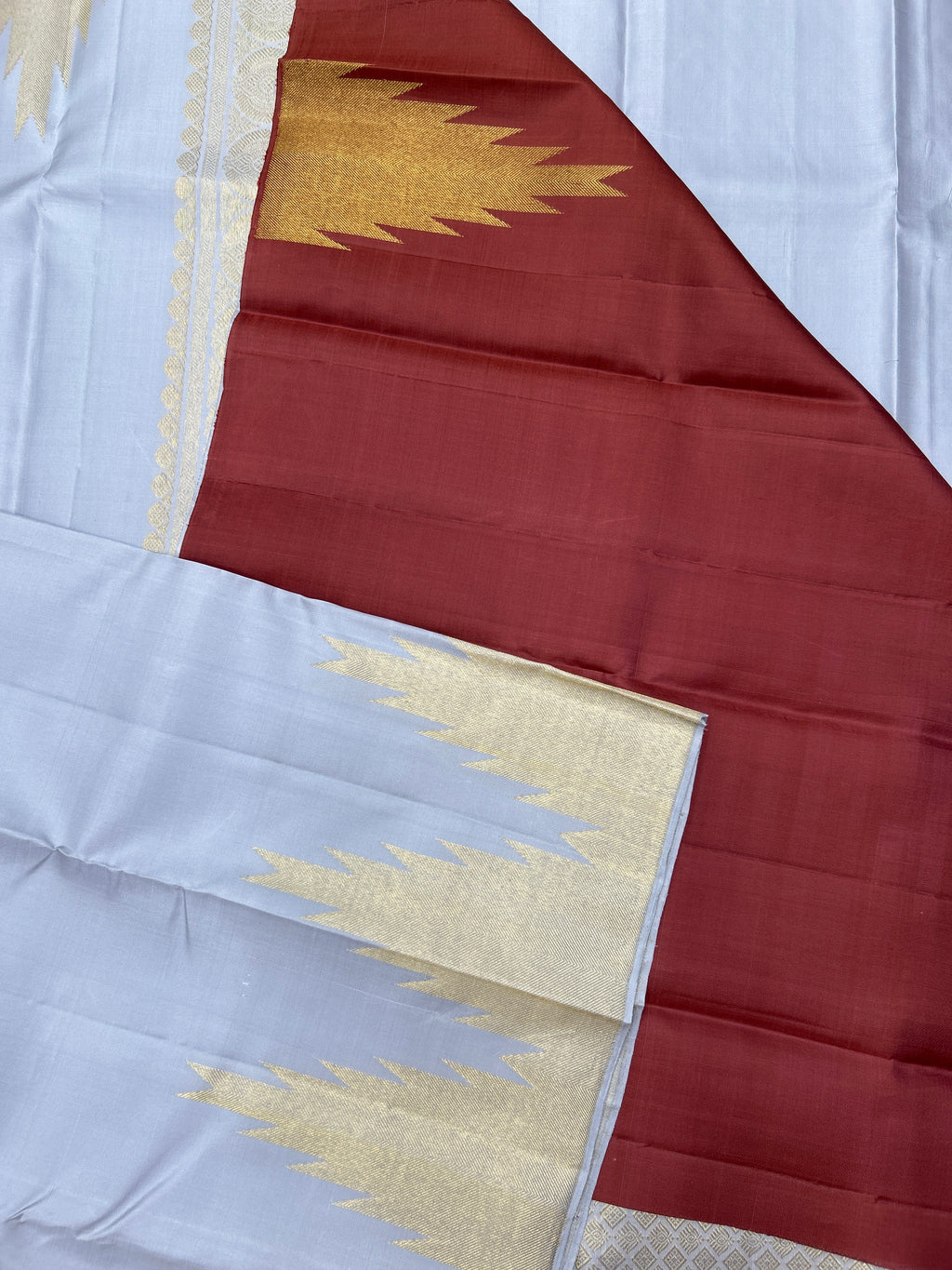 Borderless Kanjeevaram Saree