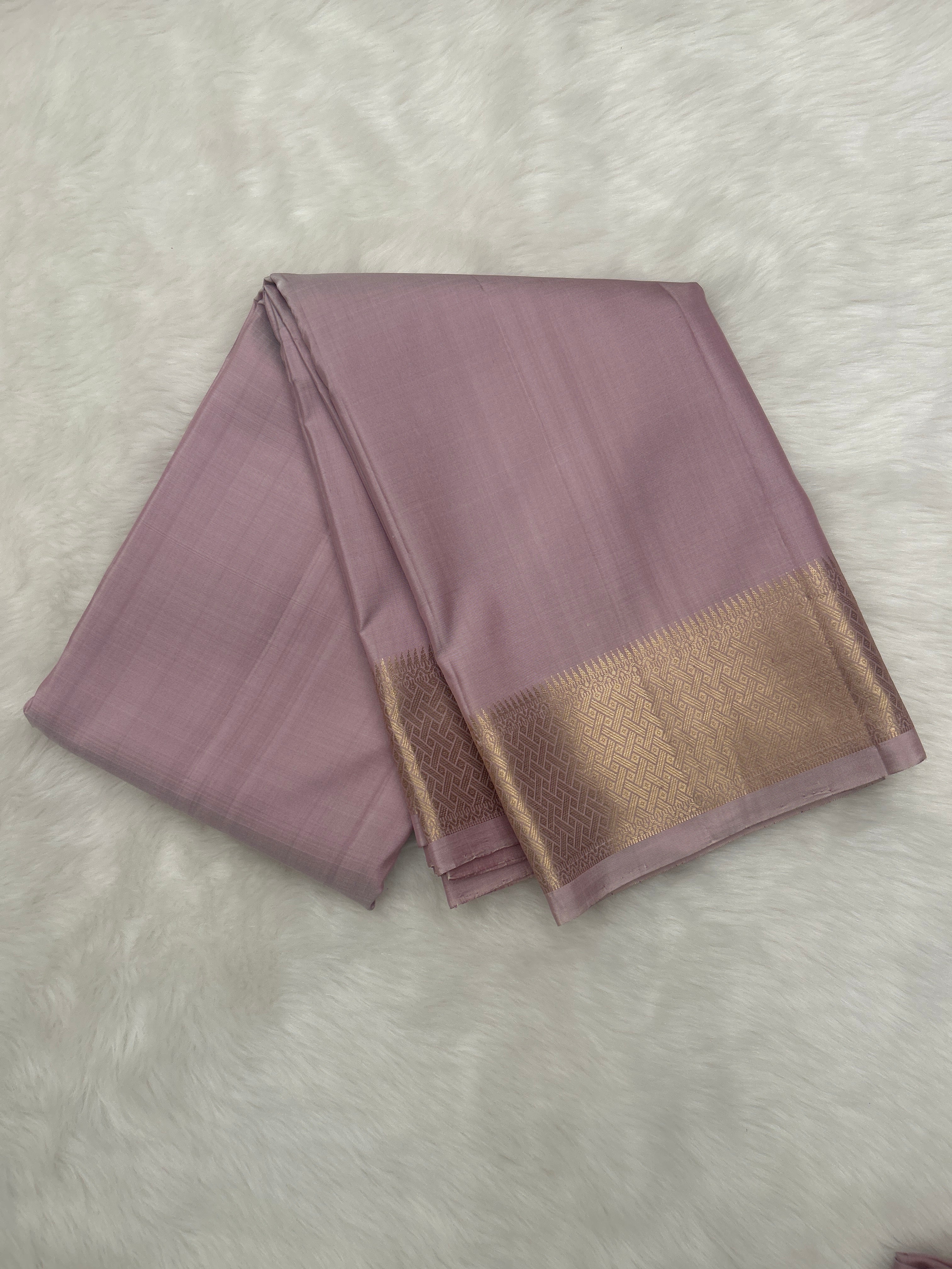 Muted Mauve Handloom Dhoti,Kanduva & Shirt/Kurta piece (3 pc Set)
