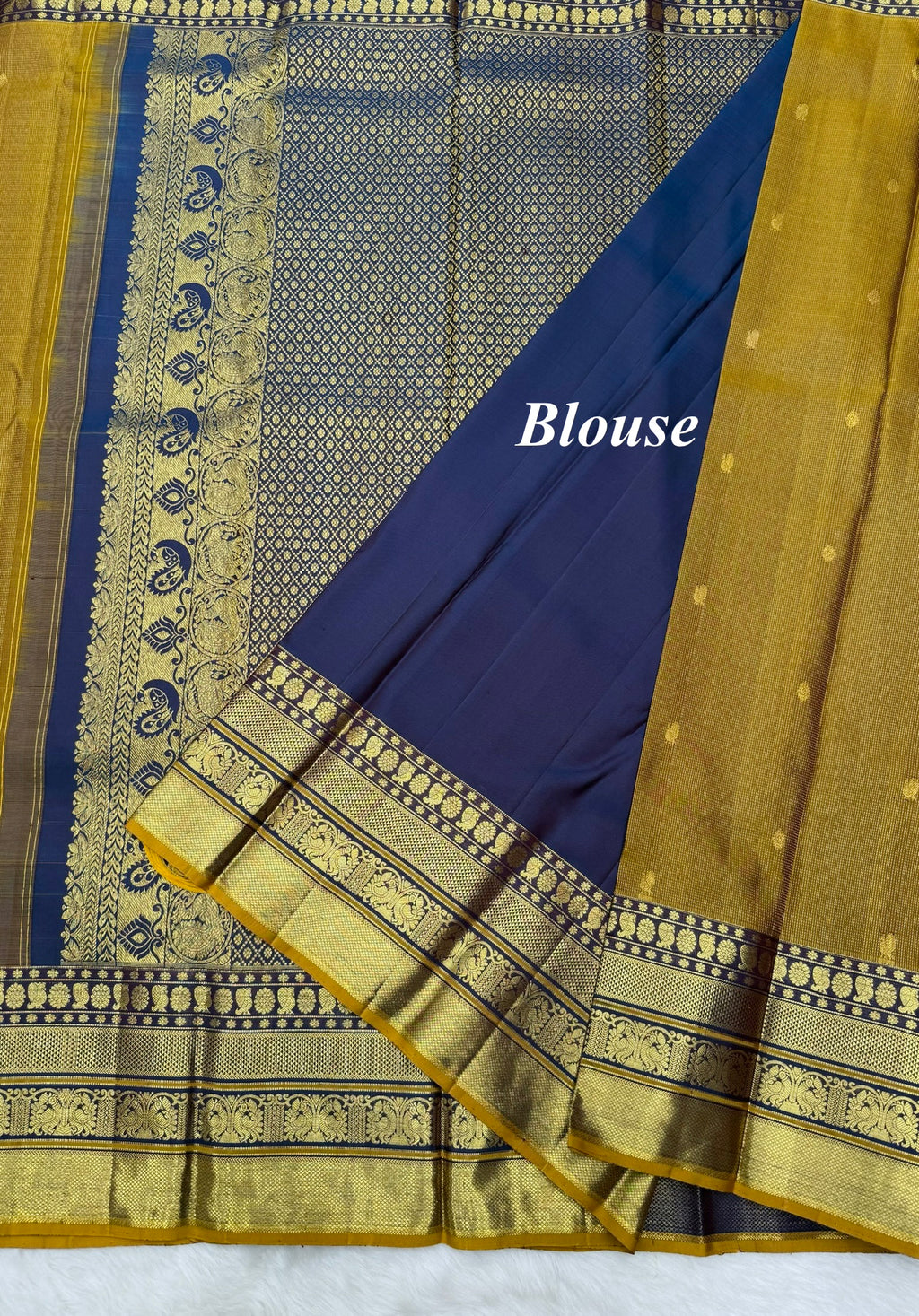 Vintage Kanjeevaram Saree with Nakshatra on body & Mustard Meena Border