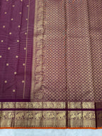 Vintage Vairaoosi Kanjeevaram Saree with Skirt Border & Orange Edge Contrast