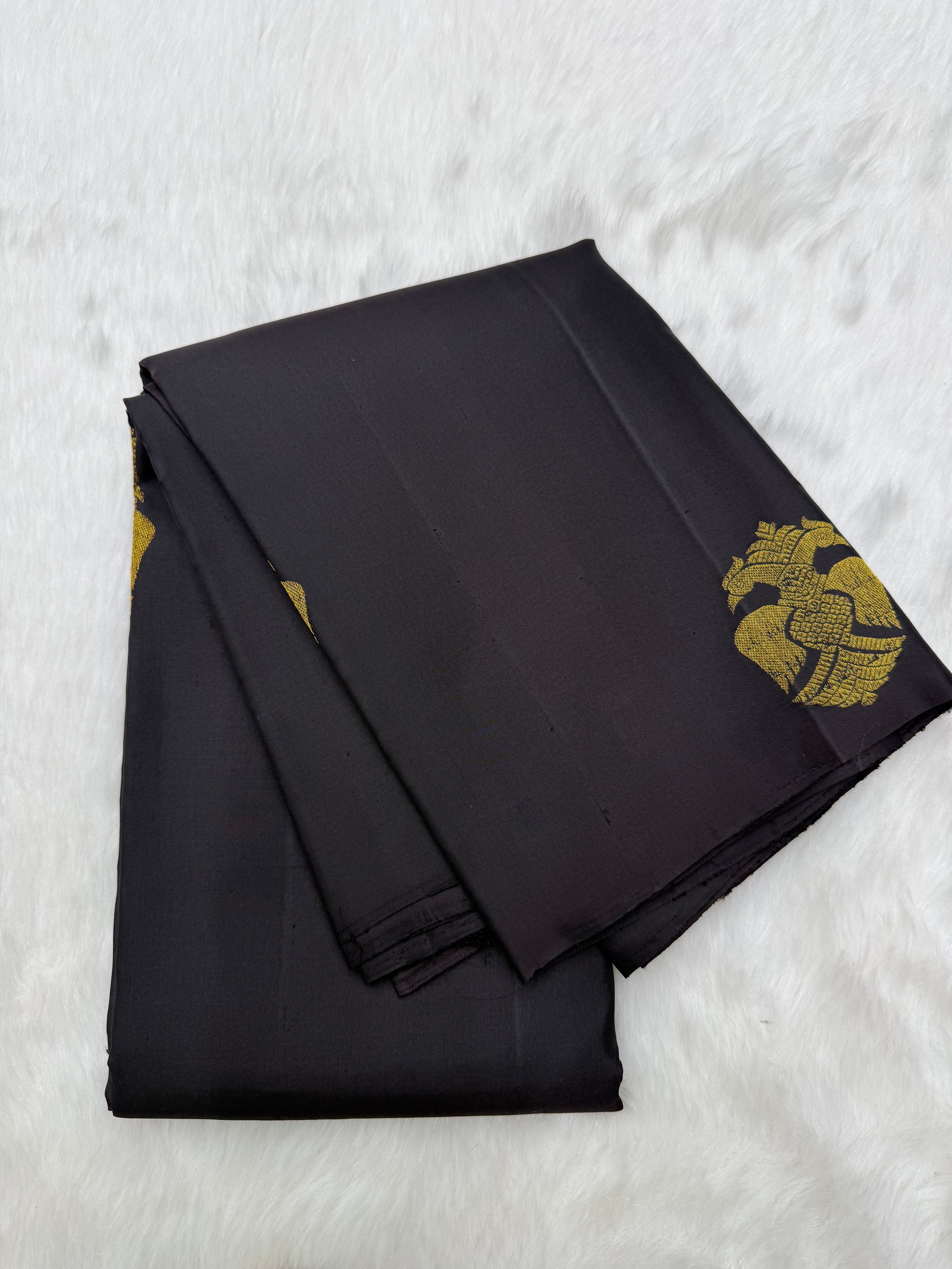 Coffee Brown Borderless kanjeevaram saree with Gandaberunda motif