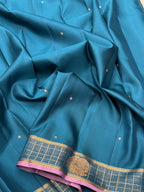 Metallic Blue Vintage Kanjeevaram Saree with a Checks Border & Lavender Edge Border