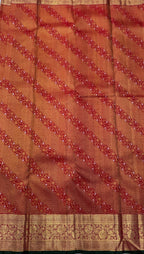 Red Kanjeevaram Saree with contrast Pink Pallu,Blouse & fine oosi,cross kalanjali design