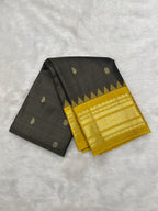 Vintage Vairaoosi Kanjeevaram Saree with Temple Kuttu Border