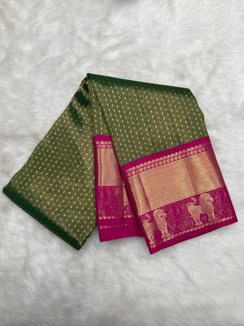 Zari Pack Green & Pink Korvai Vintage Kanjeevaram Saree with All Over Rain Drop Design