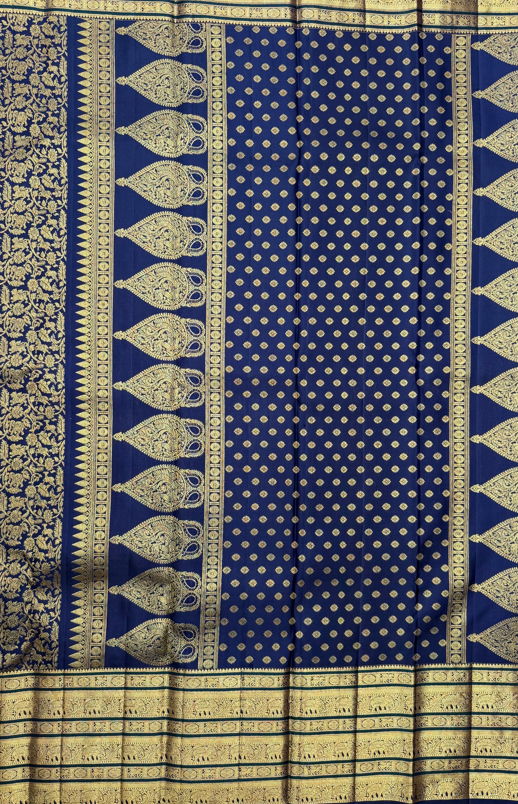 Dark Navy Blue Kanjeevaram silk Saree with Vanam Singaram and (Varisapet / Meena) Border