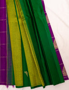 Borderless Kanjeevaram Saree with contrast Pallu & Blouse