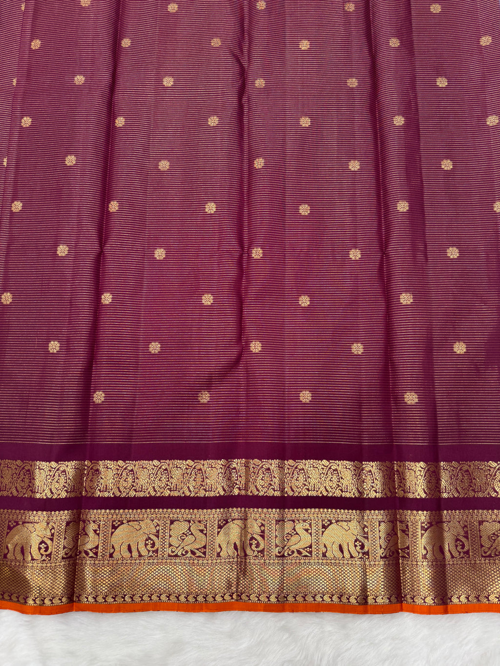 Vintage Vairaoosi Kanjeevaram Saree with Skirt Border & Orange Edge Contrast