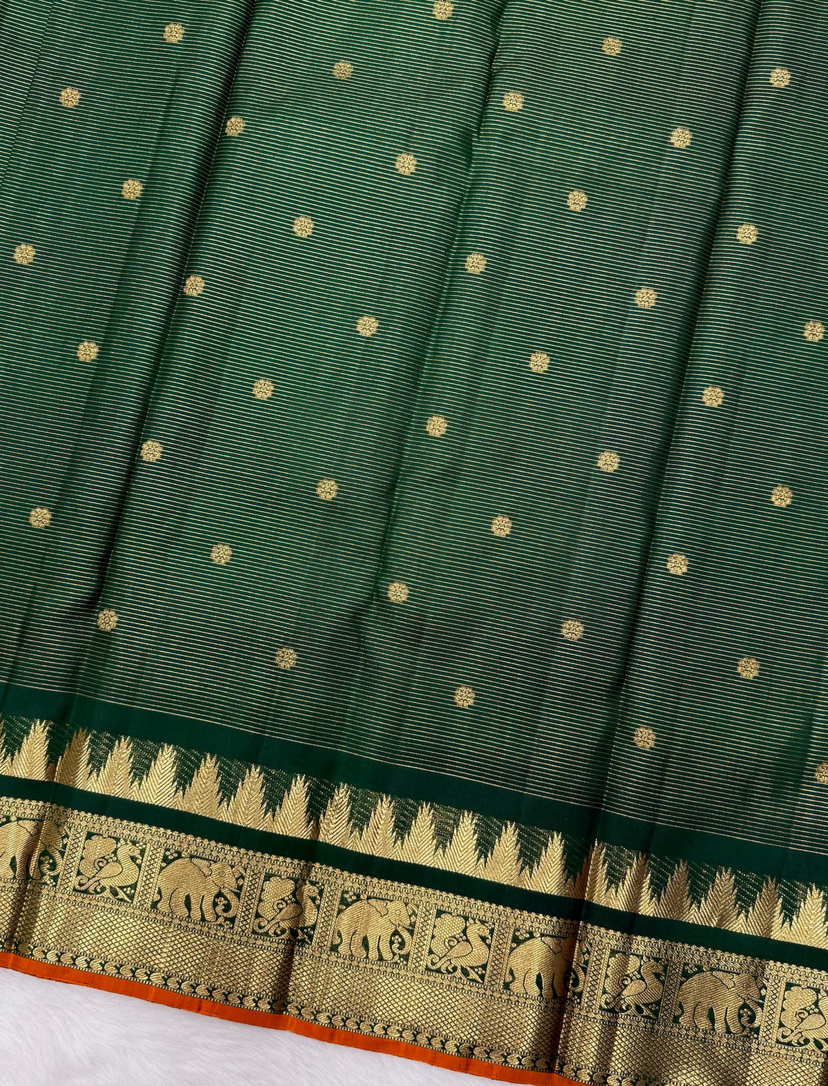 Vintage Vairaoosi Kanjeevaram Saree with a Skirt Temple & Traditional Border [Burnt Orange Contrast Edge Border]