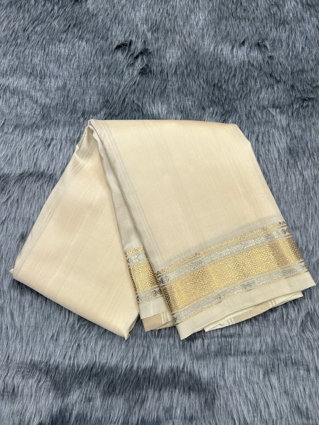 Pearl White Handloom Dhoti,Kanduva & Shirt/Kurta Set (3 pc)