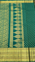 Green Kanjeevaram silk Saree with Vanam Singaram and (Varisapet / Meena) Border
