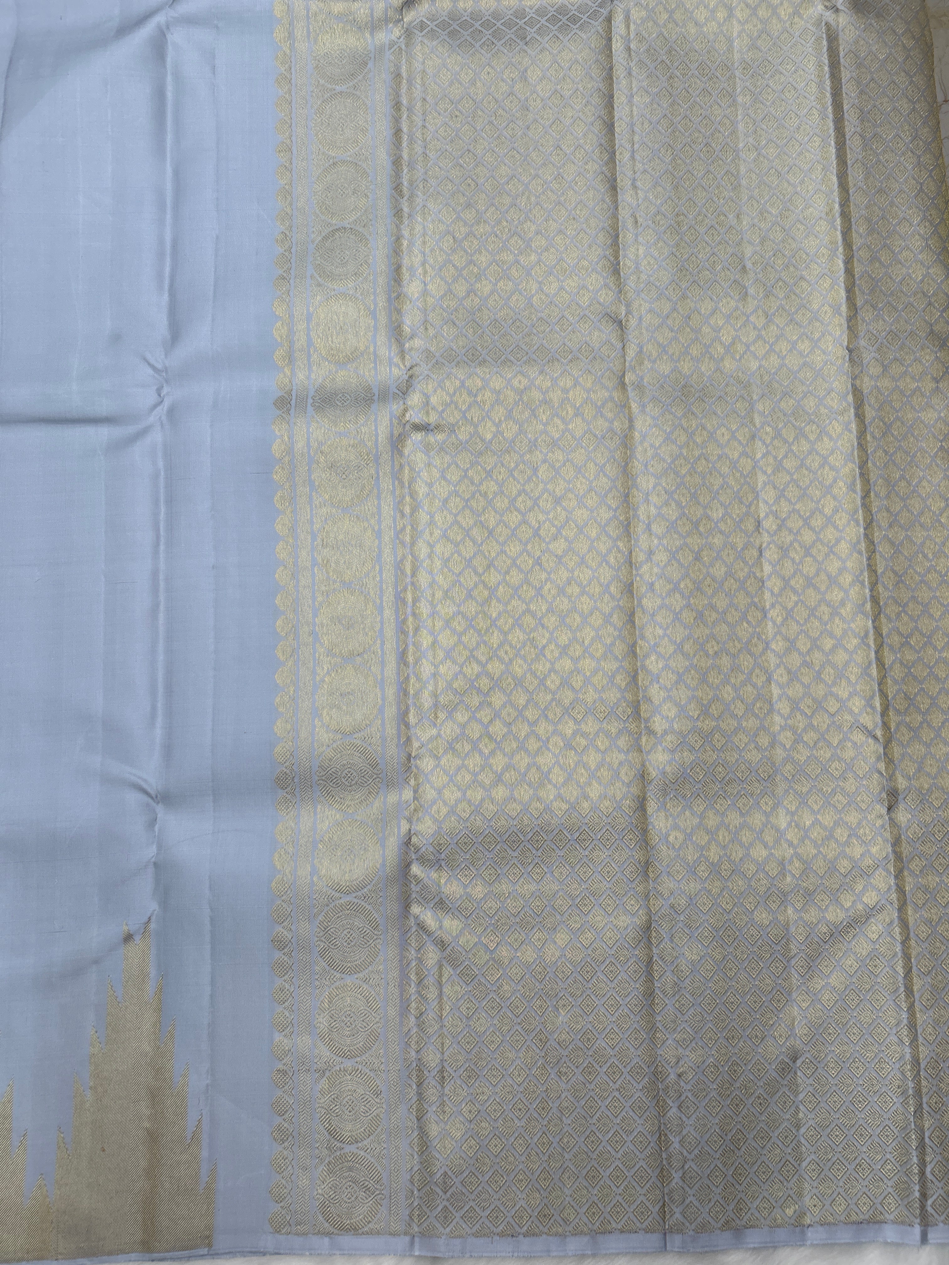 Borderless Kanjeevaram Saree