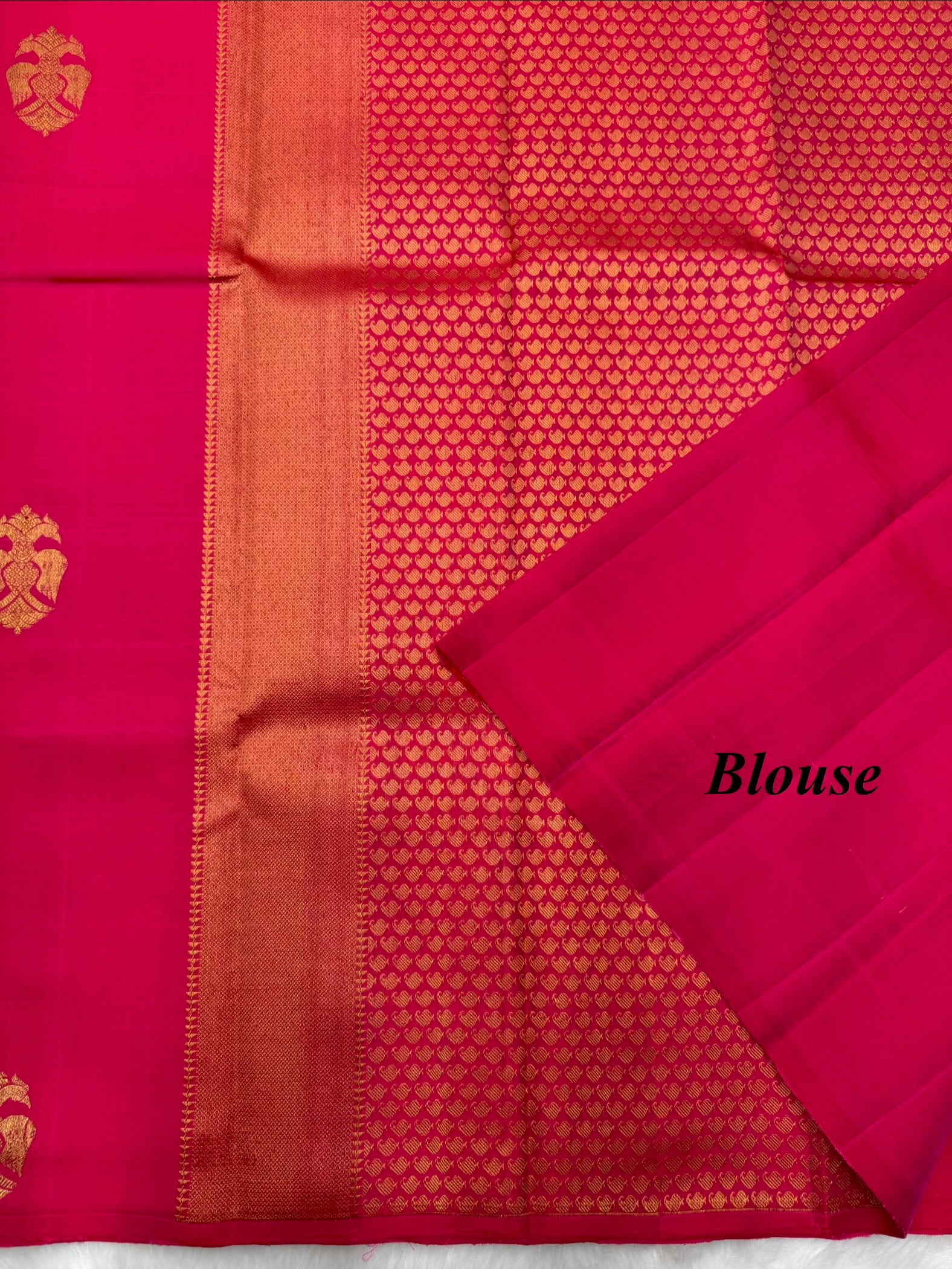 Pink & Red Dual Tone Borderless Kanjeevaram saree with Gandaberunda motif