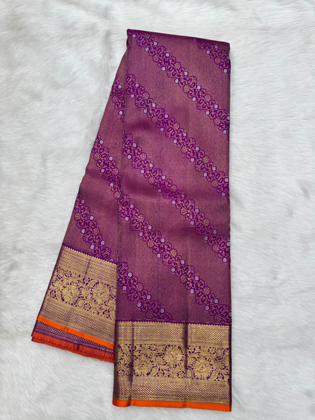Purple Kanjeevaram Silk saree with Fine Oosi & Cross Kalanjali design