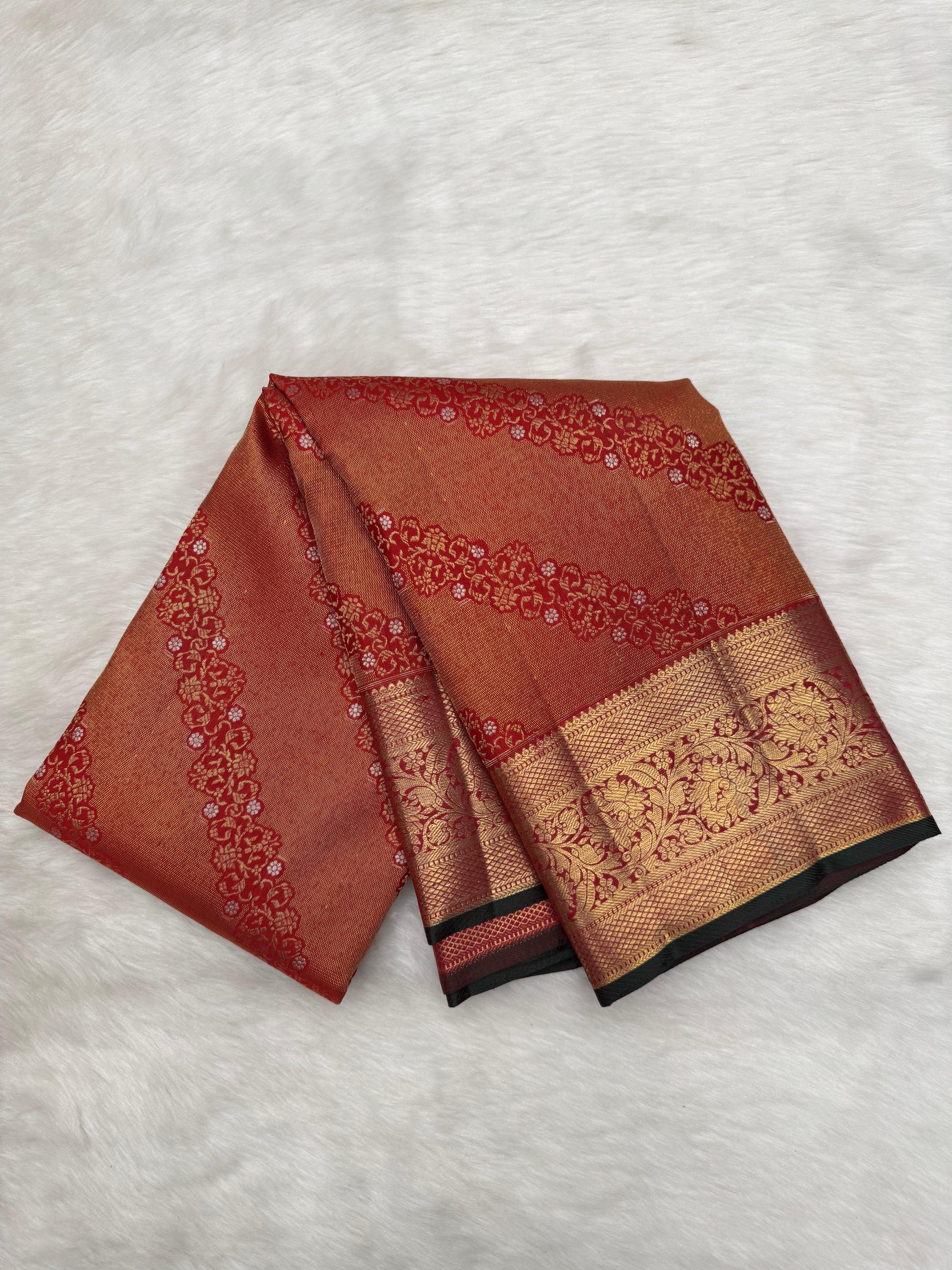 Red Kanjeevaram Saree with contrast Pink Pallu,Blouse & fine oosi,cross kalanjali design