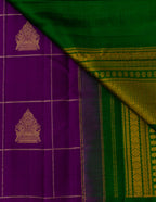 Borderless Kanjeevaram Saree with contrast Pallu & Blouse