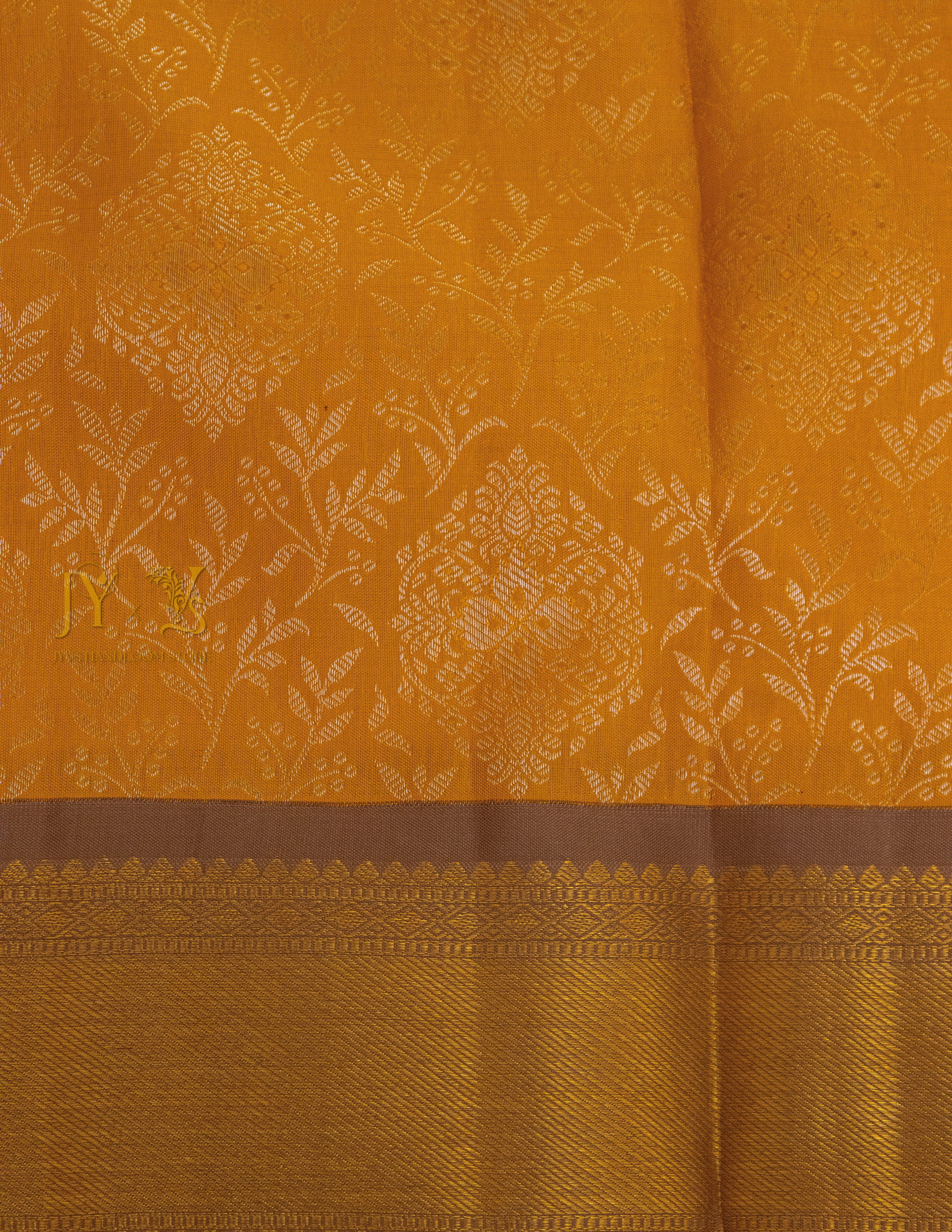 Koravai Kanjeevaram Saree