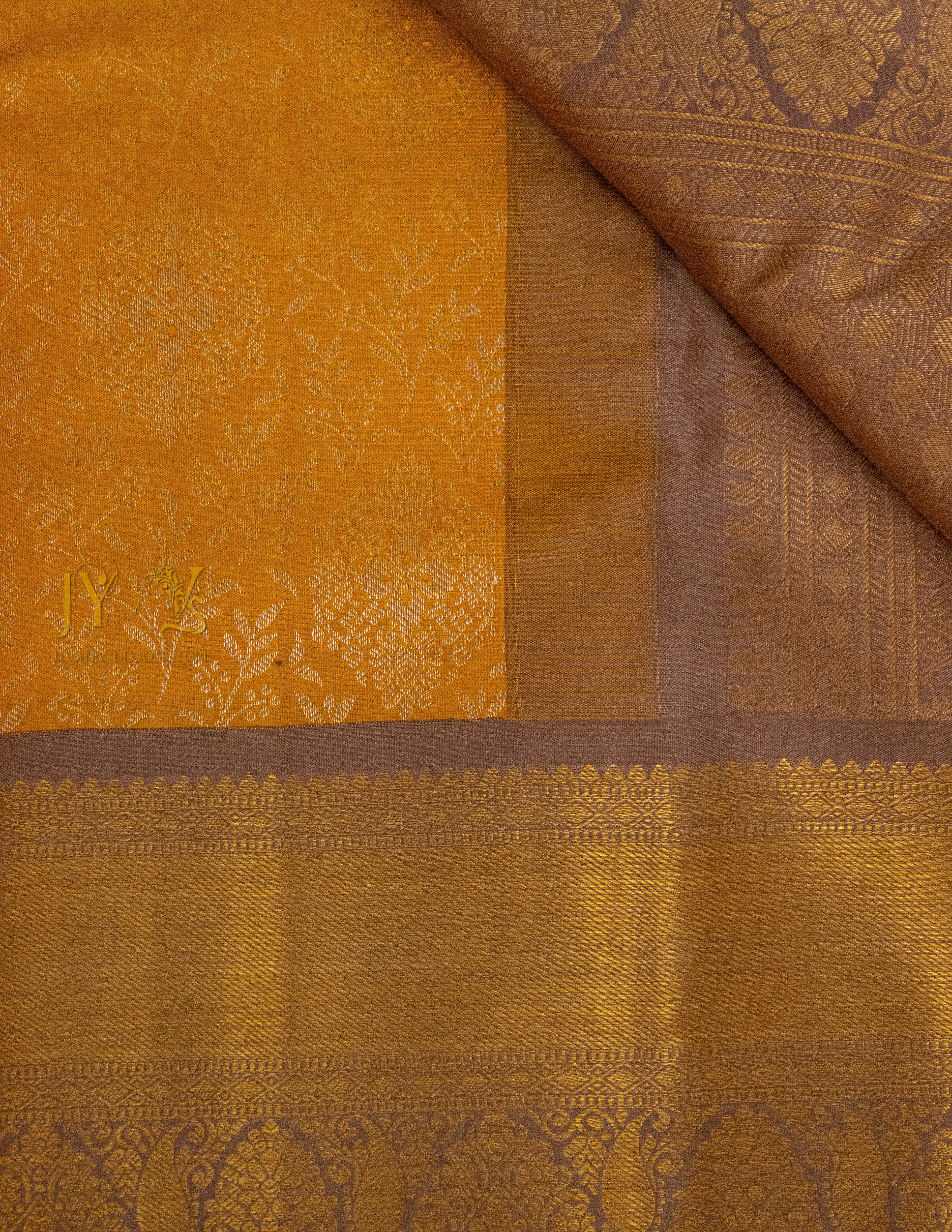 Koravai Kanjeevaram Saree