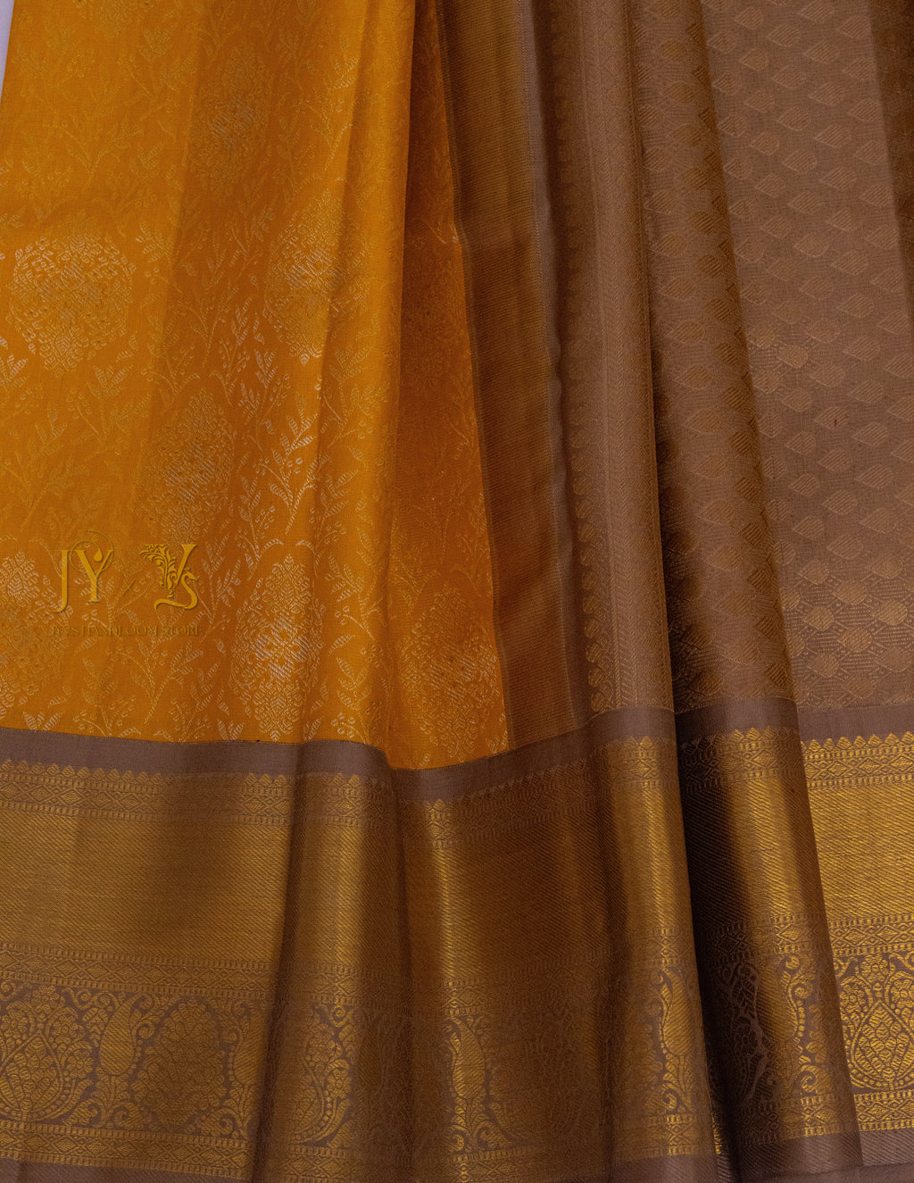 Koravai Kanjeevaram Saree