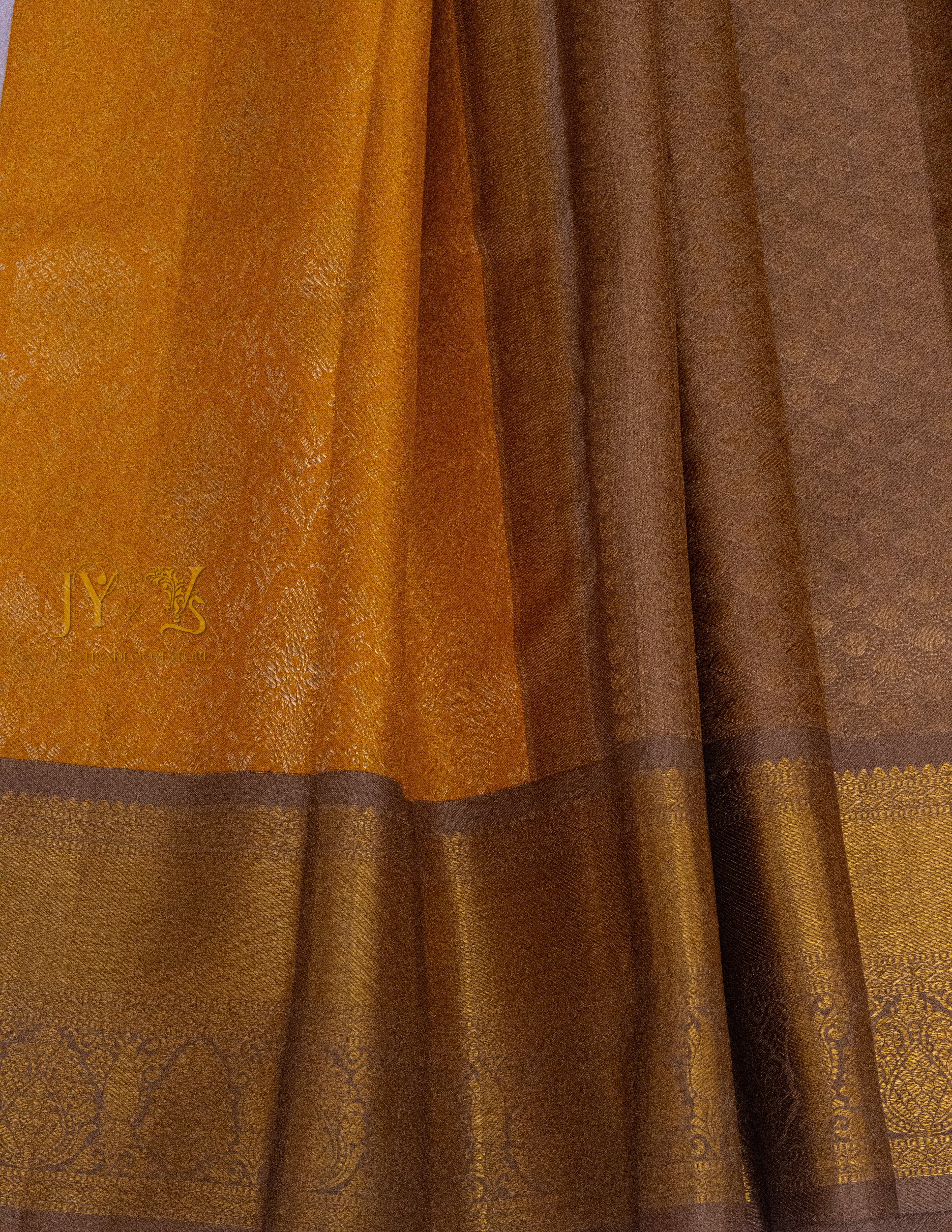 Koravai Kanjeevaram Saree