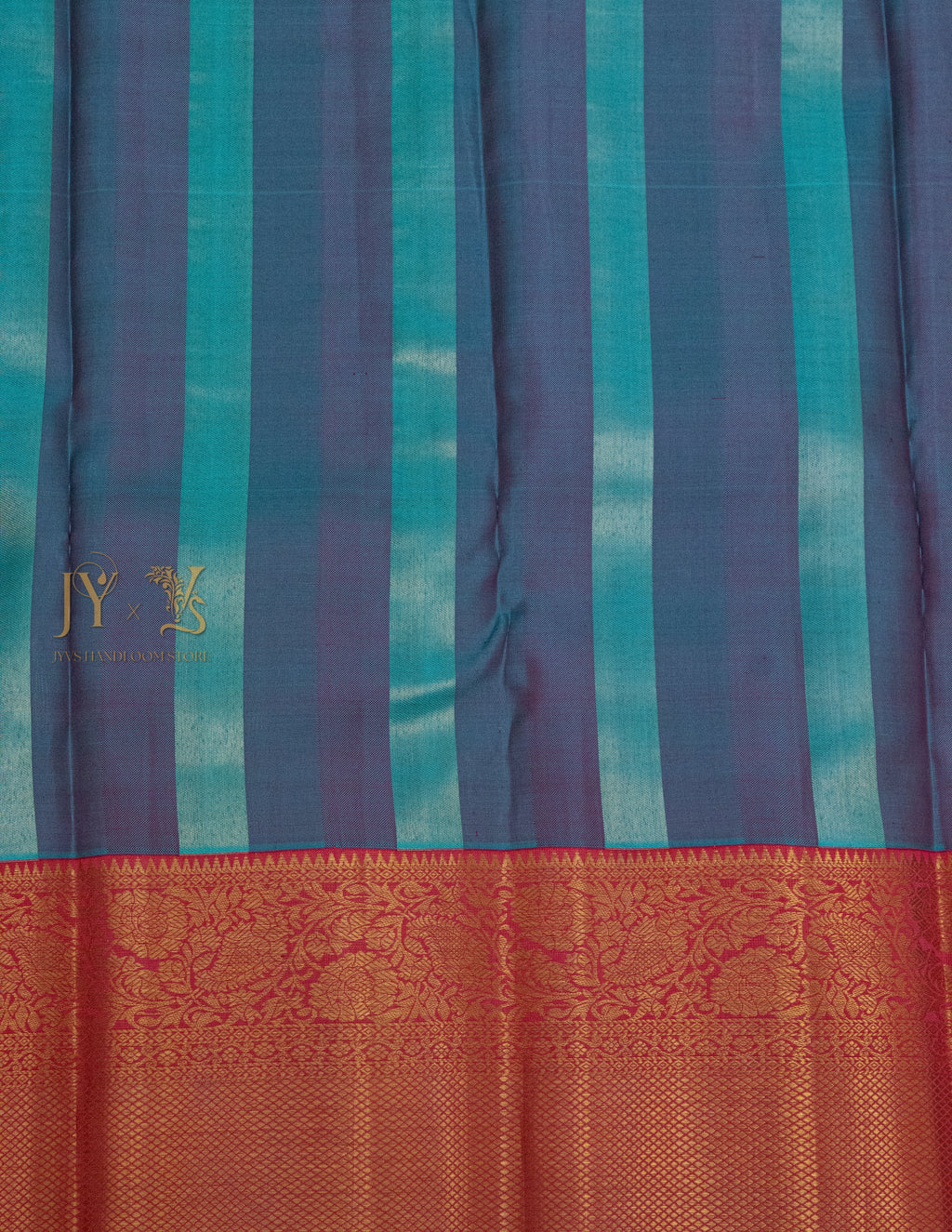Texture Kanjeevaram Saree