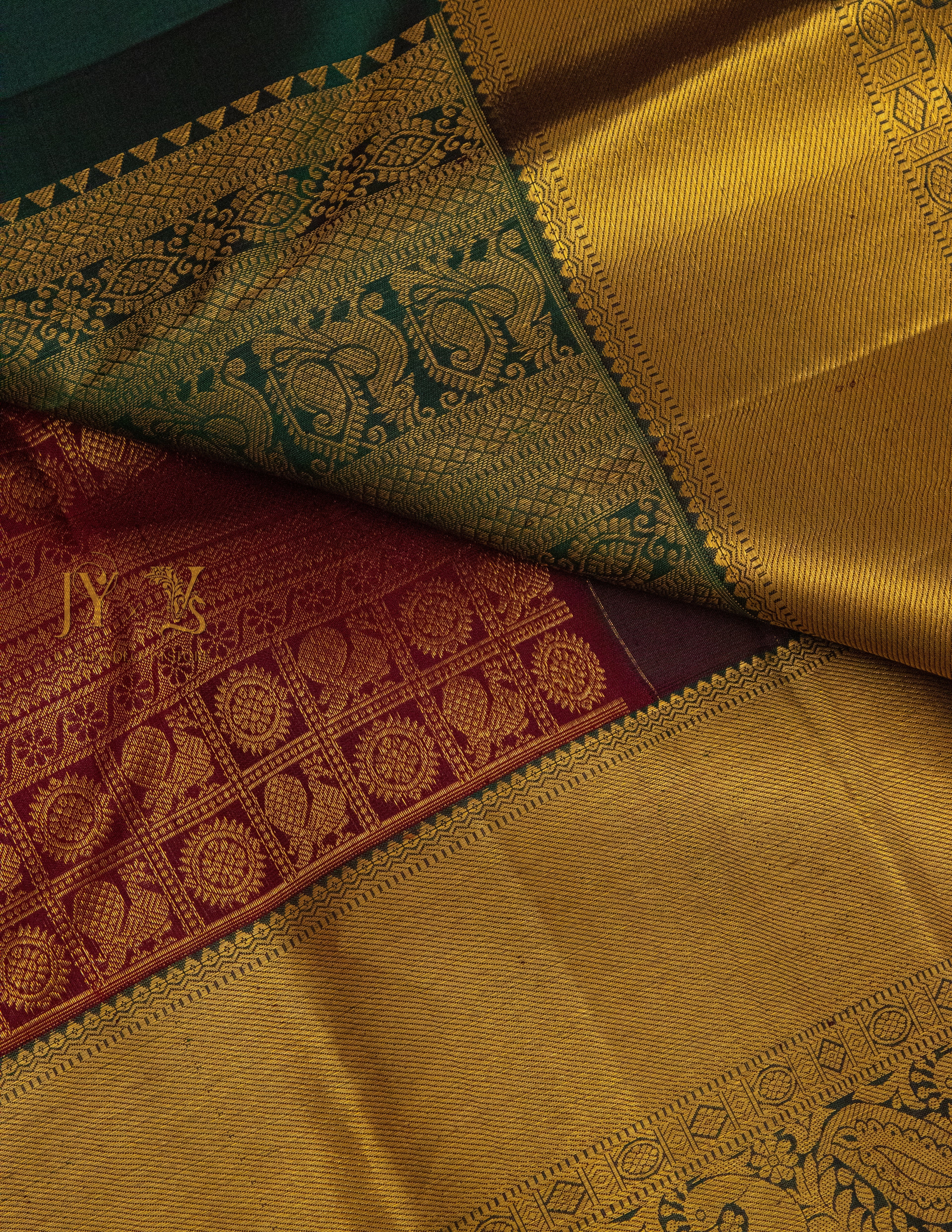 Vintage Kanjeevaram Brocade Saree