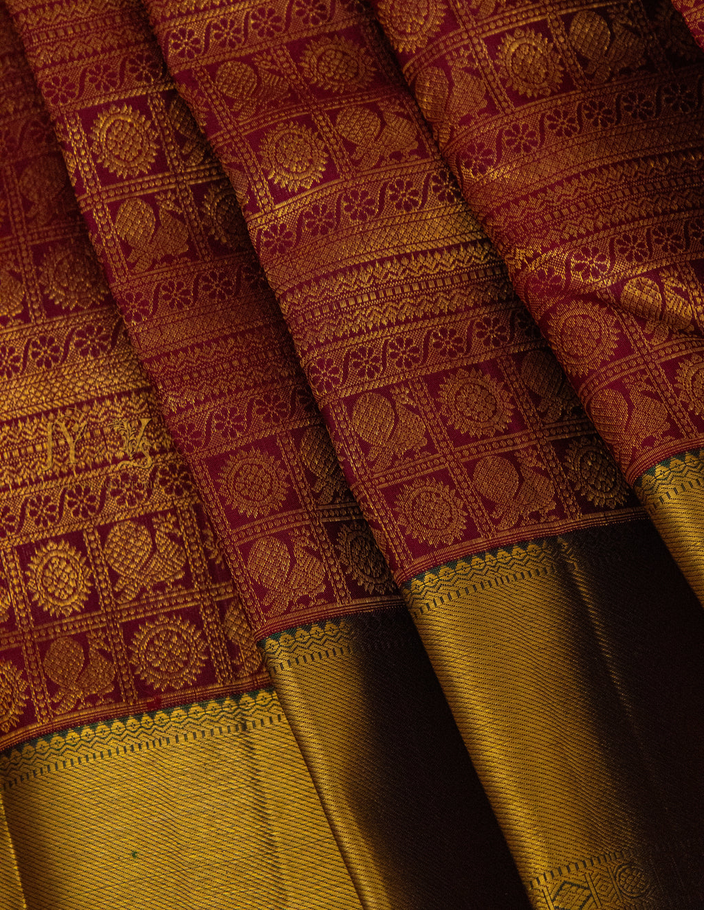 Vintage Kanjeevaram Brocade Saree